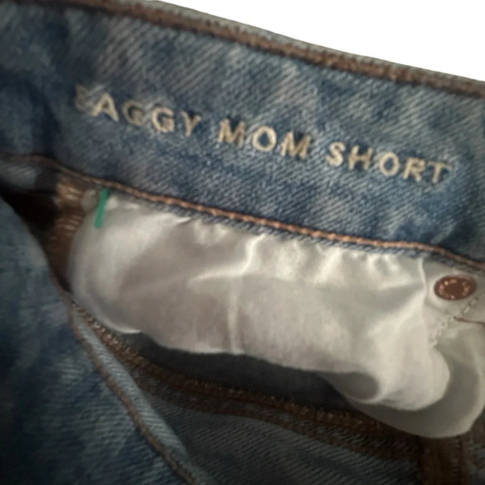 American‎ Eagle Baggy Mom Shorts Womens Size 4